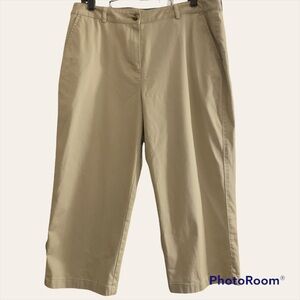 LL Bean Capri pants Tan/Khaki Size 14 Petite